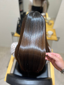 初回来店で激変★エリア初導入”美髪矯正" - 髪質改善個室サロン Shapes salon HANARE掲載