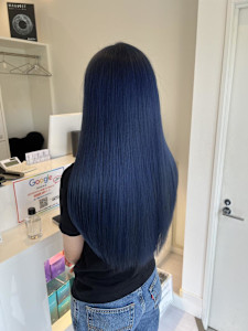 ネイビーブルー - K&K  ブリーチ/ダブルカラー/プルエクステ/縮毛矯正/髪質改善掲載
