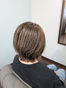 ファッションカラーで明るく綺麗な白髪染め×レイヤーボブ