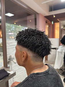 「フェード×無造作パーマで決める！」 - Figaro DOU DOU 新石切店掲載