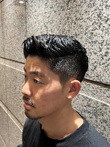 銀座　理容室　barber サイドパート