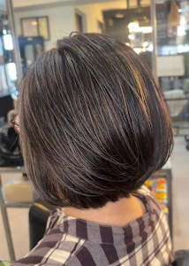 前下がり/ボブ/ハイライト/白髪ぼかし - Sympa"掲載