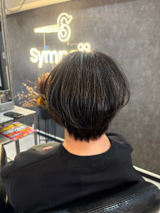 ショート/グレイカラー/骨格補正/大人ショート - Sympa"掲載