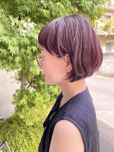 ピンクパープルでつくる柔らかボブ - EMU international 春日部本店掲載