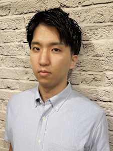 ツーブロックナチュラルアップバングショート - グレイスフルバーバー プラチナム掲載