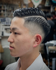 サイドパート - MARLEY'S BAR BER 本店掲載