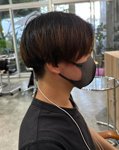 刈り上げセンターパート - hair＆spa egerie prime掲載