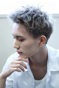 スモーキーシルバー - oluolu ～hair～掲載