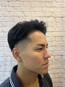 【クセの無い髪に"自然なクセ"を】 - 銀座マツナガ 新宿パークタワー店掲載