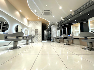 HAIR & MAKE EARTH 千葉店(ヘアメイクアース チバテン)