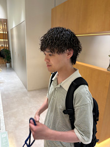 朝のセットが楽になる波巻きパーマ - ENTER 天神店 髪質改善/ケアブリーチ/ダブルカラー掲載