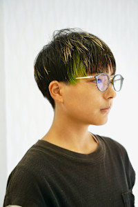 ツーブロックちらりグリーン