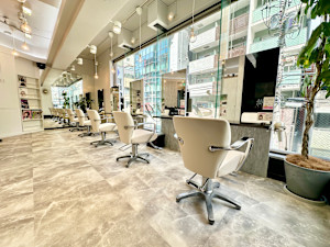 Hair design cierge 綱島店(ヘアーデザインシエルジュツナシマテン)
