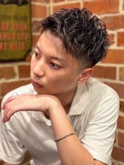 ツーブロックアップバングスタイル - ヒロ銀座ヘアーサロン 五反田店掲載