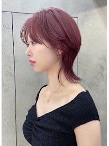 【ショートウルフ】カシスレッド　ハイトーン - W-TOKYO SHIBUYA掲載