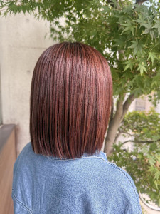 秋カラーで魅せる大人の艶ボブ