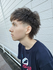 個性が引き立つメンズウルフスタイル