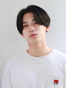 センターパート　カルマパーマ　アッシュブラック　20代 - 全室完全個室Men's hair salon STELLA掲載