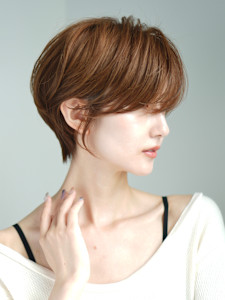 前下がりショート・ボブ/絶壁解消/前髪あり/40代/30代 - INCEPTION  GINZA 銀座掲載