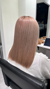 柔らかいピンクミルクティーベージュ - CIERA. 南船場掲載