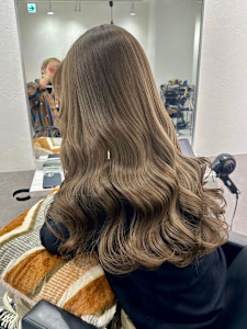 顔周りカット×レイヤーカット - CIERA. 南船場掲載