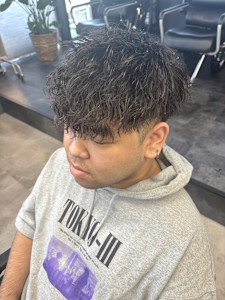 ツイストスパイラルで作る無造作×束感スタイル - CØDE by KENJE掲載