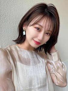 ぱっつん前髪にウルフレイヤーで小顔に×デザインカラー - AFLOAT/L 錦糸町【アフロートエル】掲載