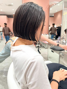 切りっぱなしボブ
