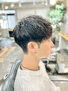 シャドウパーマ［ニュアンス/メンズパーマ/眉カット］ - mid-c掲載