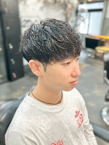 シャドウパーマ［ニュアンス/メンズパーマ/眉カット］ - mid-c掲載