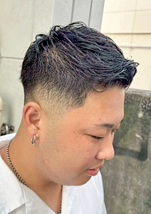 フェザーアップ［フェード/スキン/メンズカット］