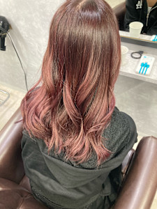 ピンクベージュ - GLADGE池袋/ダブルカラー/ブリーチ掲載