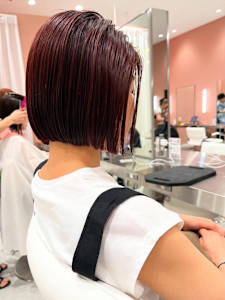 切りっぱなしボブ/レッドブラウン - KENJE横浜-Smart Salon-掲載