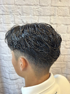 癖のない髪に"自然なクセ"を