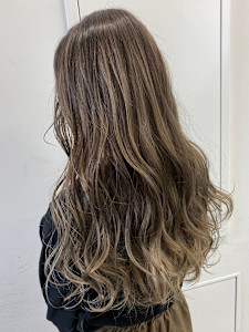 バレイヤージュ - Flora by siesta掲載