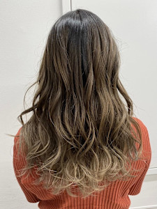 グラデーションカラー - Flora by siesta掲載