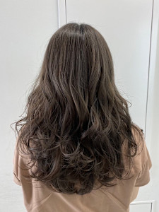 オリーブベージュ - Flora by siesta掲載