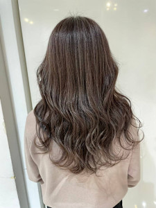 アッシュグレージュ - Flora by siesta掲載