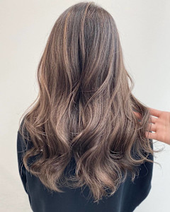 ナチュラルベージュ - Flora by siesta掲載