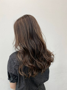 ブラウンハイライト - Flora by siesta掲載