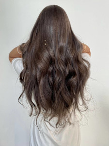 グレージュ - Flora by siesta掲載