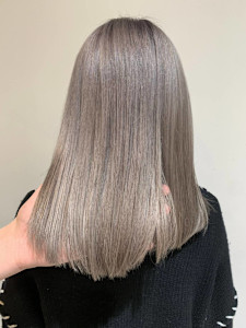 シルバーカラー - Flora by siesta掲載