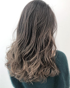 ベージュグラデーション - Flora by siesta掲載