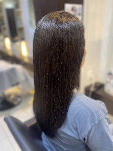 白髪ぼかしハイライトカラー - Stilla smooth掲載