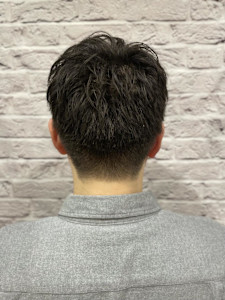 ナチュラル束感ツーブロックビジネスショート - グレイスフルバーバー プラチナム掲載