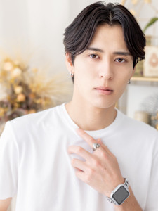 チャコールグレー小顔コンマセンターパートチョコレートブラウン - COVER HAIR bliss【カバーヘア ブリス】北浦和/北浦和西口店掲載