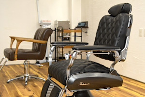 SHANDY's BARBER SHOP(シャンディーズ バーバー ショップ)