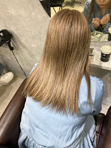 ミルクティーベージュ