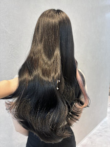 《中島遼香》ダークグレージュ/ピンクエクステ - Ess 艶髪/髪質改善/韓国風掲載