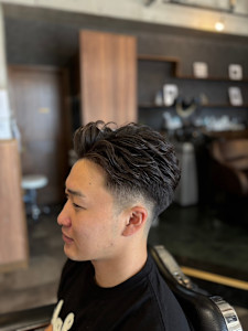 王道のフェザーショート - @110 BARBER SHOP CONTINENTAL掲載